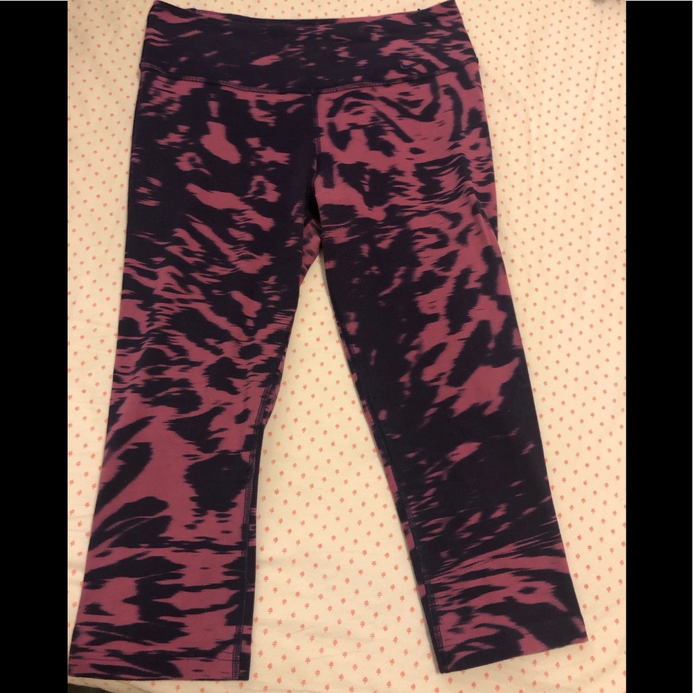 Nike Dri-Fit cropped yoga pants
